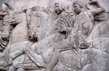 Hyperflexion-rollkur-how did rollkur start? It was present in the Parthenon friezes in 442 BCE